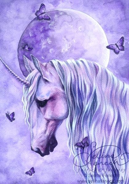 licorne mauve sous la lune